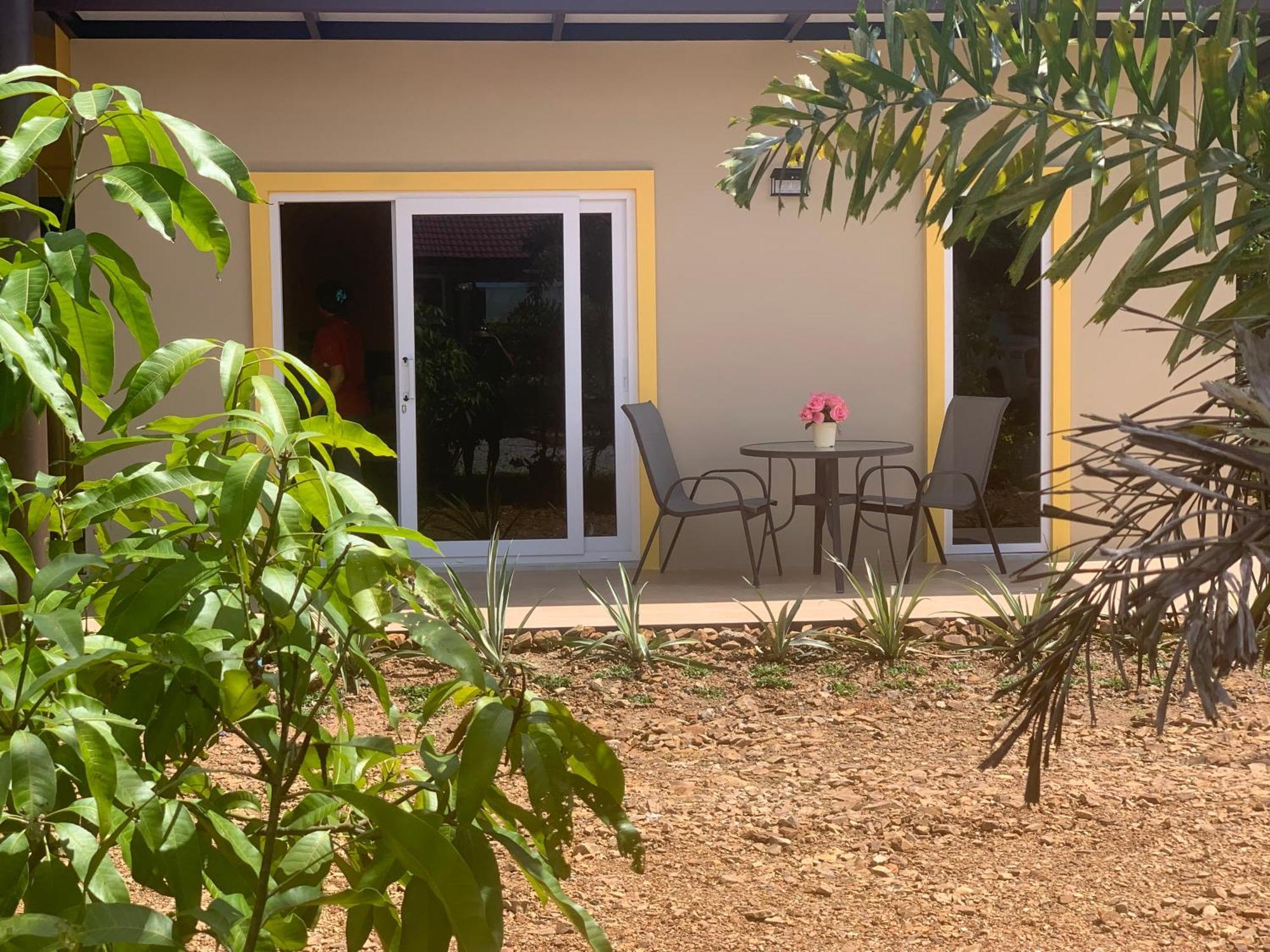 Pajaree And Udo'S Happy Homestay Trang Exterior foto